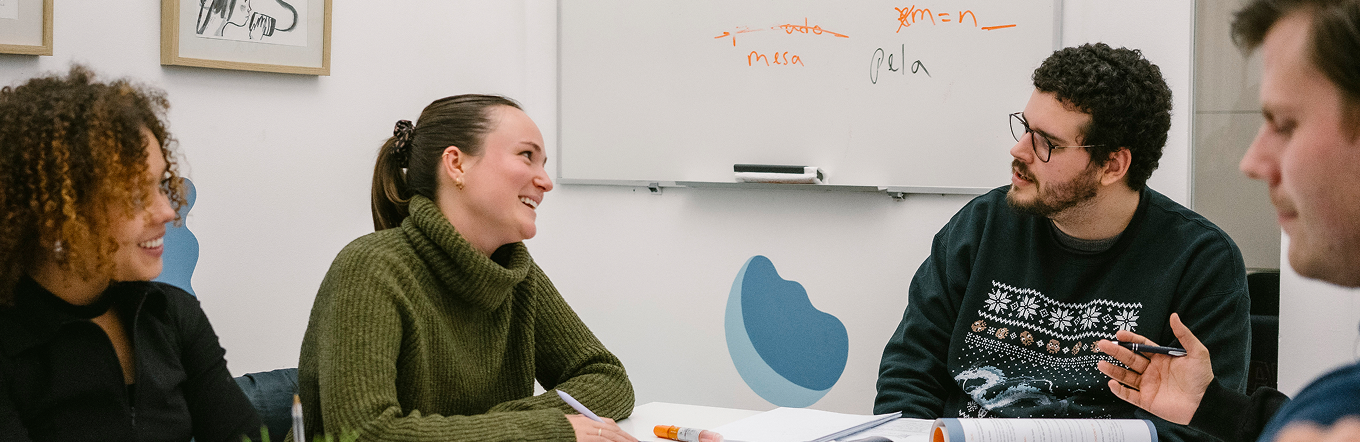 Preparação para o exame CAPLE na Lusa Language School para certificação de português e cidadania