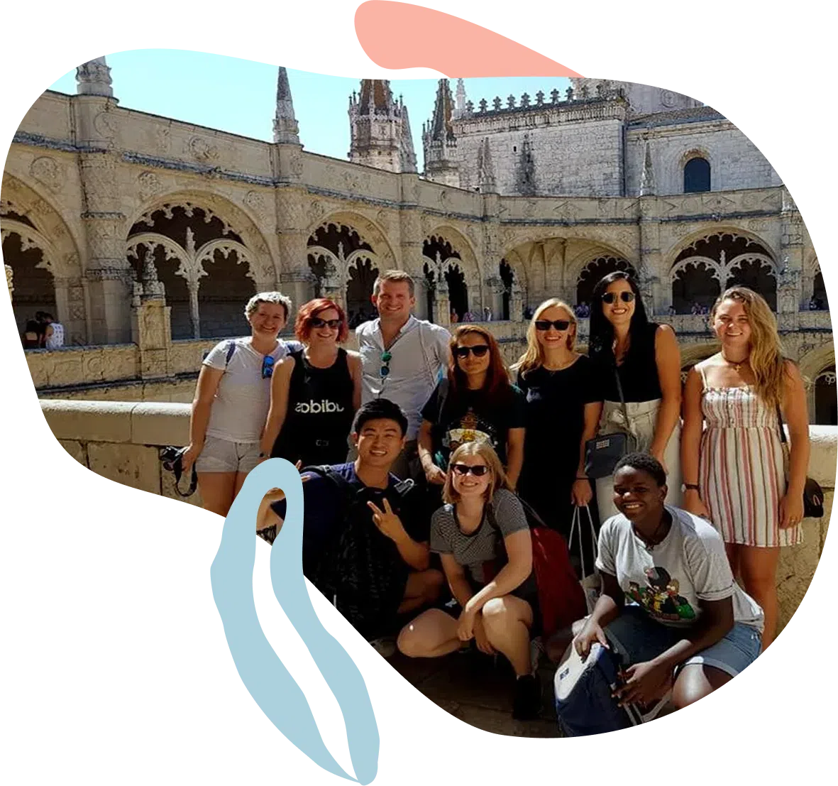 Weekly cultural activities in Lisbon including monuments, museums, cooking, and city tours